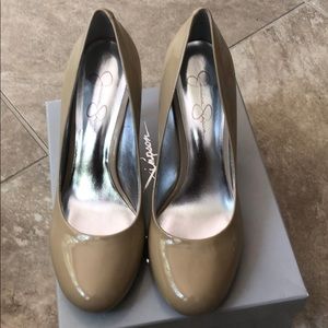 Jessica Simpson nude heels size 9.5